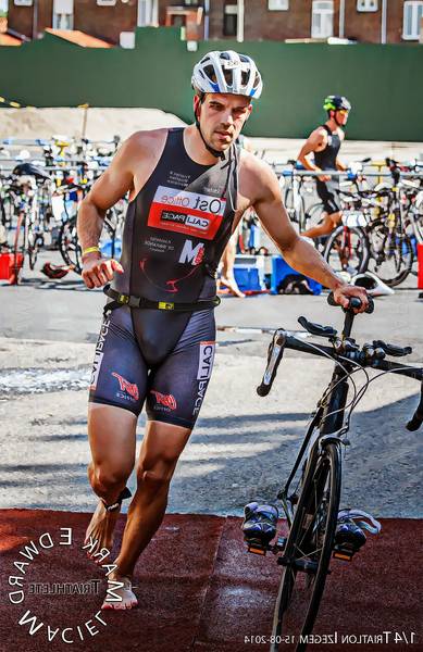 where to buy a triathlon suit